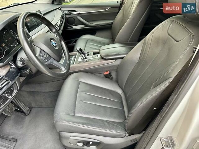 Белый БМВ Х5, объемом двигателя 2 л и пробегом 132 тыс. км за 31800 $, фото 60 на Automoto.ua