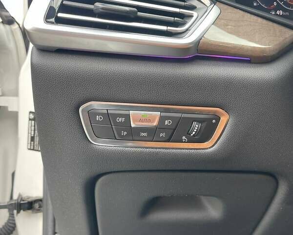 Белый БМВ Х5, объемом двигателя 3 л и пробегом 211 тыс. км за 37900 $, фото 16 на Automoto.ua