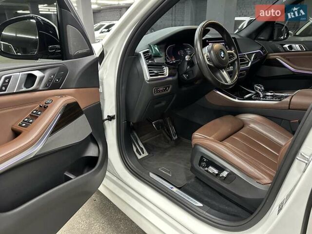 Білий БМВ Х5, об'ємом двигуна 3 л та пробігом 136 тис. км за 56000 $, фото 17 на Automoto.ua