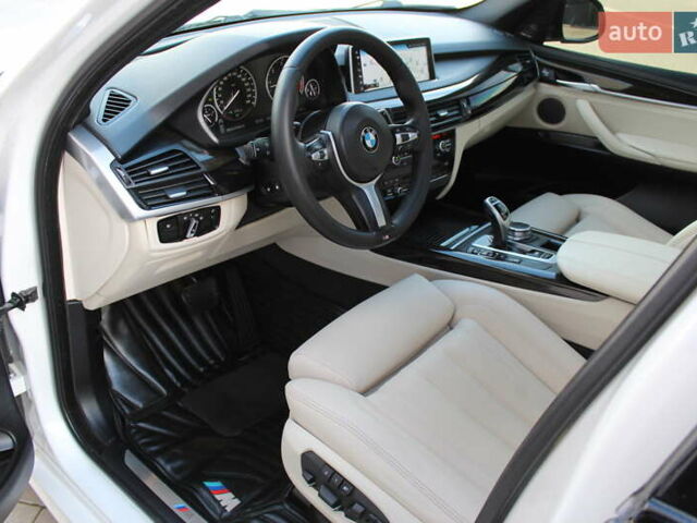 Белый БМВ Х5, объемом двигателя 3 л и пробегом 200 тыс. км за 36900 $, фото 20 на Automoto.ua