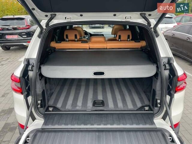 Белый БМВ Х5, объемом двигателя 3 л и пробегом 211 тыс. км за 37900 $, фото 41 на Automoto.ua