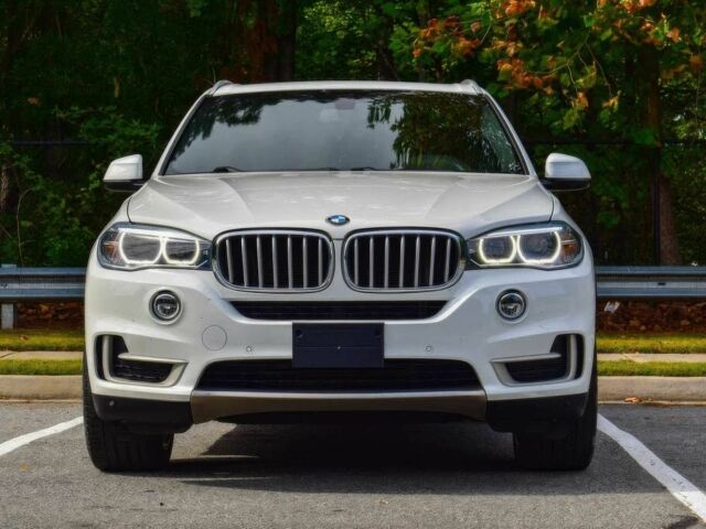 Білий БМВ Х5, об'ємом двигуна 3 л та пробігом 39 тис. км за 20000 $, фото 1 на Automoto.ua