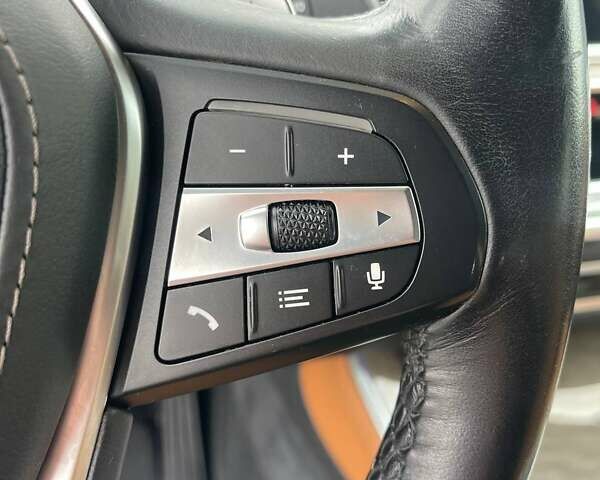 Белый БМВ Х5, объемом двигателя 3 л и пробегом 211 тыс. км за 38900 $, фото 20 на Automoto.ua