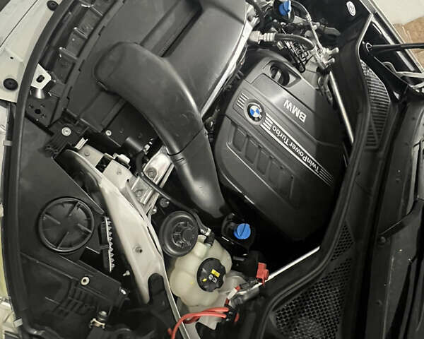 Белый БМВ Х5, объемом двигателя 3 л и пробегом 130 тыс. км за 40000 $, фото 18 на Automoto.ua