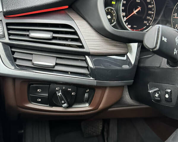 Белый БМВ Х5, объемом двигателя 2 л и пробегом 95 тыс. км за 34500 $, фото 13 на Automoto.ua