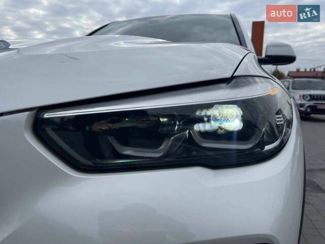 Белый БМВ Х5, объемом двигателя 3 л и пробегом 211 тыс. км за 37900 $, фото 6 на Automoto.ua