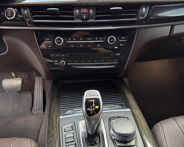 Белый БМВ Х5, объемом двигателя 2.99 л и пробегом 218 тыс. км за 32900 $, фото 32 на Automoto.ua