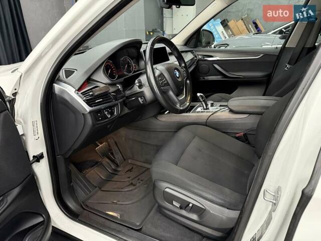 Белый БМВ Х5, объемом двигателя 2 л и пробегом 184 тыс. км за 25500 $, фото 9 на Automoto.ua
