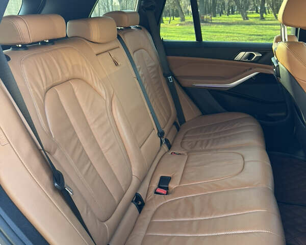 Белый БМВ Х5, объемом двигателя 3 л и пробегом 104 тыс. км за 47500 $, фото 22 на Automoto.ua