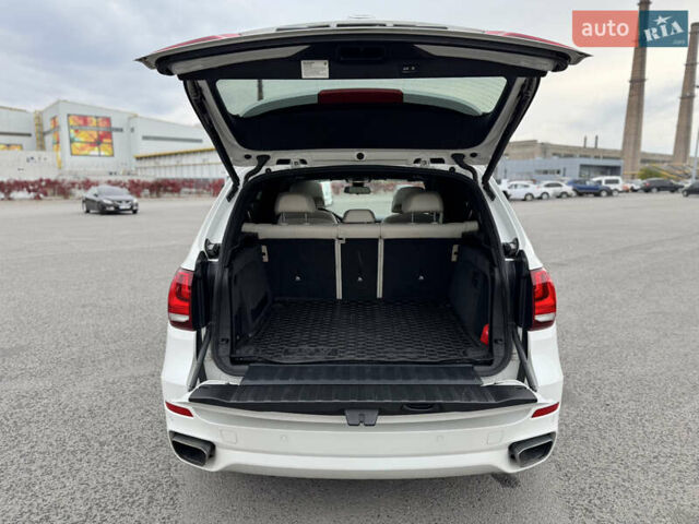 БМВ Х5 2018 в Днепре (Днепропетровске) на Automoto.ua Белый БМВ Х5, объемом двигателя 2.98 л и пробегом 140 тыс. км за 36500 $, фото 17 на Automoto.ua