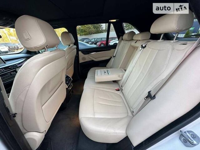 Білий БМВ Х5, об'ємом двигуна 2.98 л та пробігом 74 тис. км за 30900 $, фото 35 на Automoto.ua