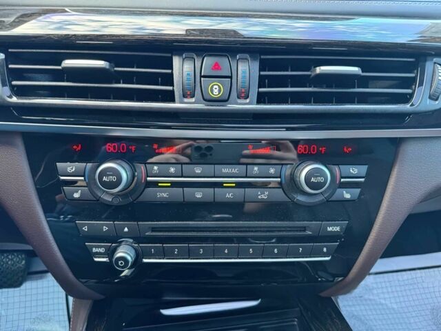 Белый БМВ Х5, объемом двигателя 3 л и пробегом 73 тыс. км за 19000 $, фото 19 на Automoto.ua