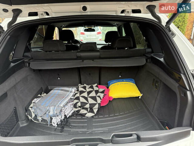 Белый БМВ Х5, объемом двигателя 2.99 л и пробегом 92 тыс. км за 49000 $, фото 14 на Automoto.ua