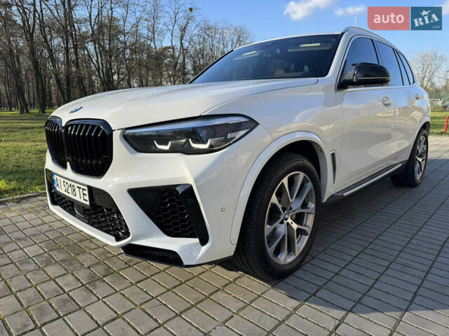Белый БМВ Х5, объемом двигателя 3 л и пробегом 104 тыс. км за 47500 $, фото 2 на Automoto.ua