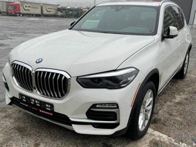 Білий БМВ Х5, об'ємом двигуна 3 л та пробігом 3 тис. км за 67000 $, фото 2 на Automoto.ua