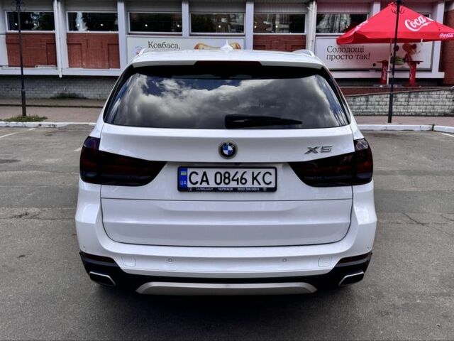 Белый БМВ Х5, объемом двигателя 3 л и пробегом 168 тыс. км за 29999 $, фото 5 на Automoto.ua