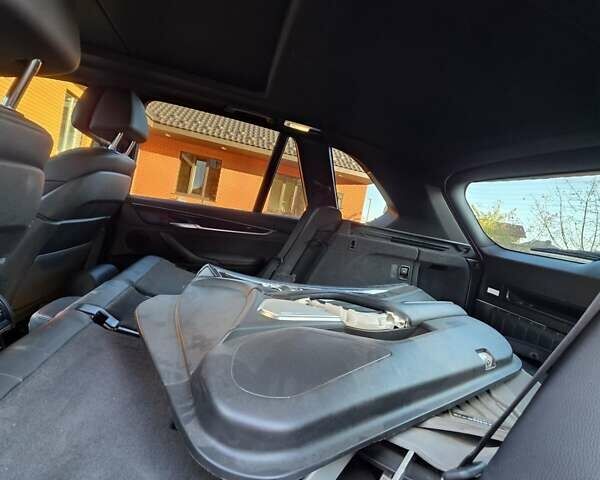 Белый БМВ Х5, объемом двигателя 3 л и пробегом 108 тыс. км за 32000 $, фото 2 на Automoto.ua