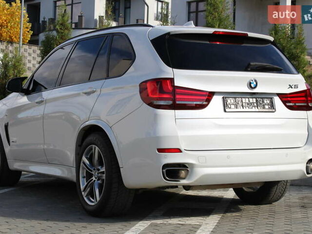 Белый БМВ Х5, объемом двигателя 3 л и пробегом 200 тыс. км за 36900 $, фото 15 на Automoto.ua