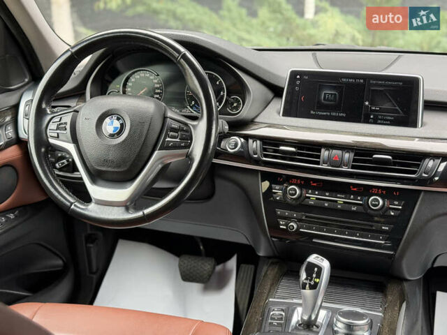 Белый БМВ Х5, объемом двигателя 2 л и пробегом 152 тыс. км за 29900 $, фото 16 на Automoto.ua