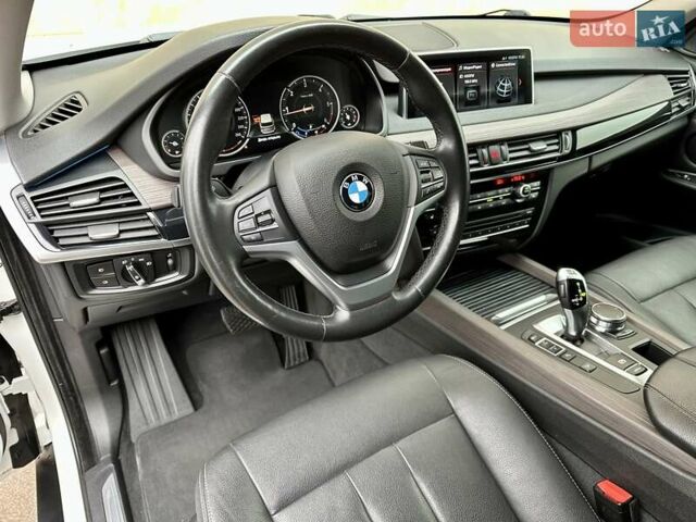 Белый БМВ Х5, объемом двигателя 2 л и пробегом 132 тыс. км за 31800 $, фото 61 на Automoto.ua
