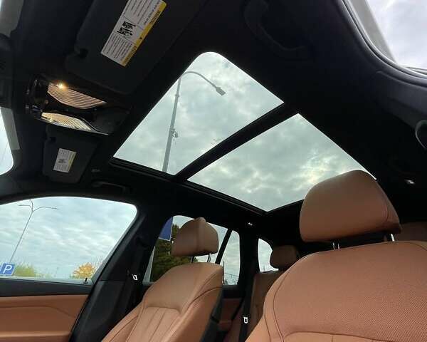 Белый БМВ Х5, объемом двигателя 3 л и пробегом 211 тыс. км за 37900 $, фото 28 на Automoto.ua