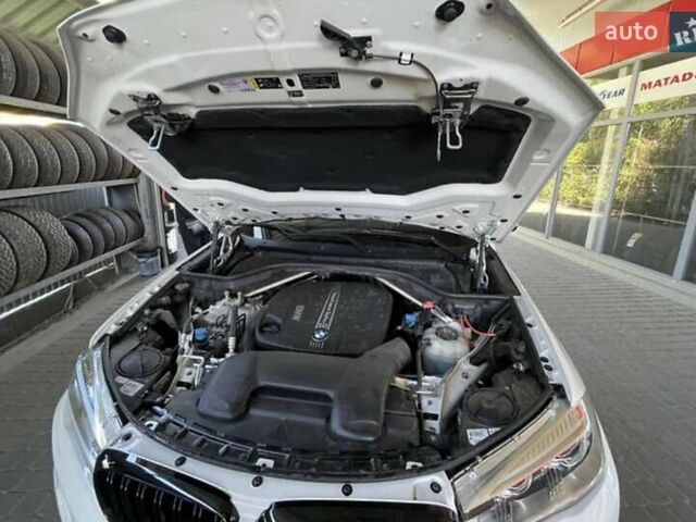 Белый БМВ Х5, объемом двигателя 3 л и пробегом 79 тыс. км за 37000 $, фото 26 на Automoto.ua