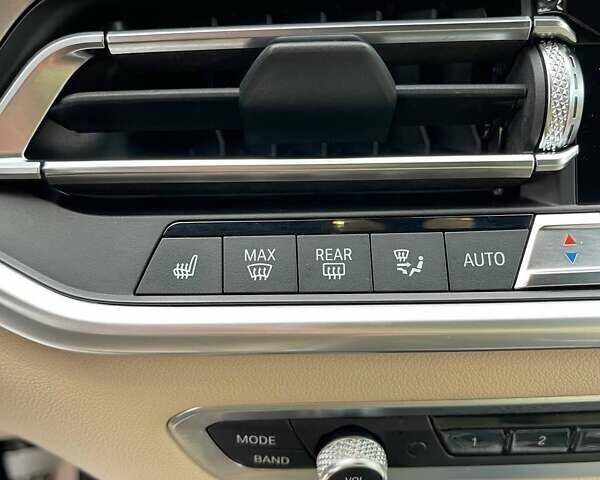 Белый БМВ Х5, объемом двигателя 3 л и пробегом 164 тыс. км за 44500 $, фото 30 на Automoto.ua