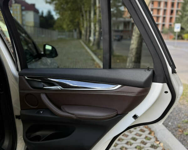 Белый БМВ Х5, объемом двигателя 2 л и пробегом 110 тыс. км за 28700 $, фото 36 на Automoto.ua
