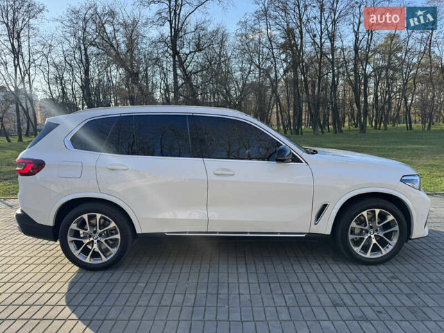 Белый БМВ Х5, объемом двигателя 3 л и пробегом 104 тыс. км за 47500 $, фото 8 на Automoto.ua