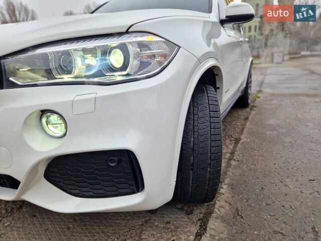 Білий БМВ Х5, об'ємом двигуна 3 л та пробігом 74 тис. км за 29500 $, фото 8 на Automoto.ua
