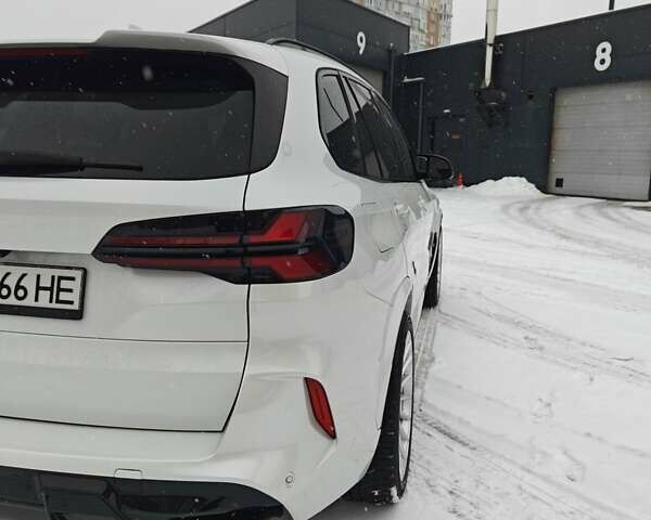 Белый БМВ Х5, объемом двигателя 3 л и пробегом 108 тыс. км за 49300 $, фото 2 на Automoto.ua