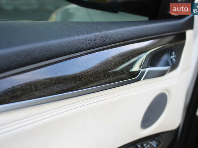 Белый БМВ Х5, объемом двигателя 3 л и пробегом 200 тыс. км за 36900 $, фото 21 на Automoto.ua