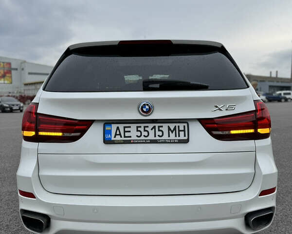 БМВ Х5 2018 в Днепре (Днепропетровске) на Automoto.ua Белый БМВ Х5, объемом двигателя 2.98 л и пробегом 140 тыс. км за 36500 $, фото 5 на Automoto.ua
