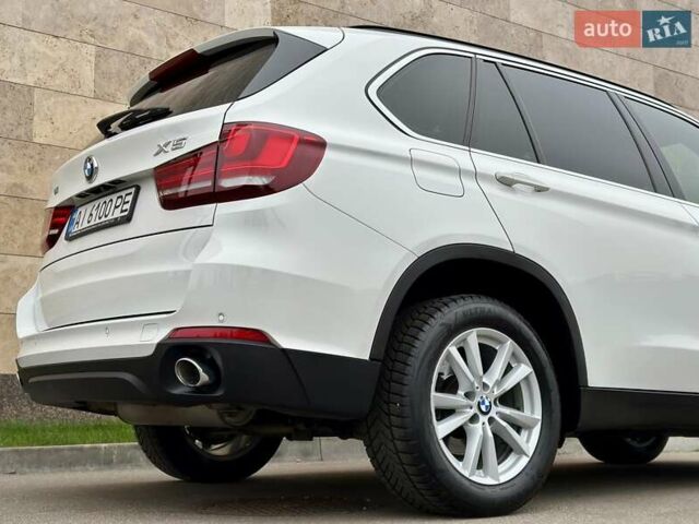 Белый БМВ Х5, объемом двигателя 2 л и пробегом 132 тыс. км за 31800 $, фото 54 на Automoto.ua