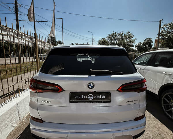 Белый БМВ Х5, объемом двигателя 3 л и пробегом 80 тыс. км за 45900 $, фото 4 на Automoto.ua