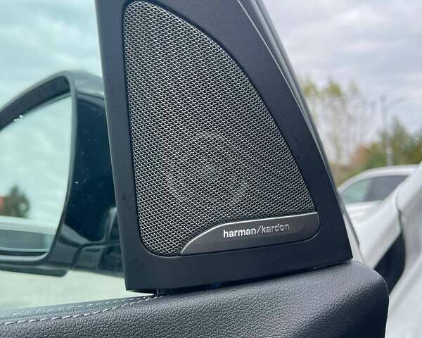 Белый БМВ Х5, объемом двигателя 3 л и пробегом 211 тыс. км за 38900 $, фото 12 на Automoto.ua