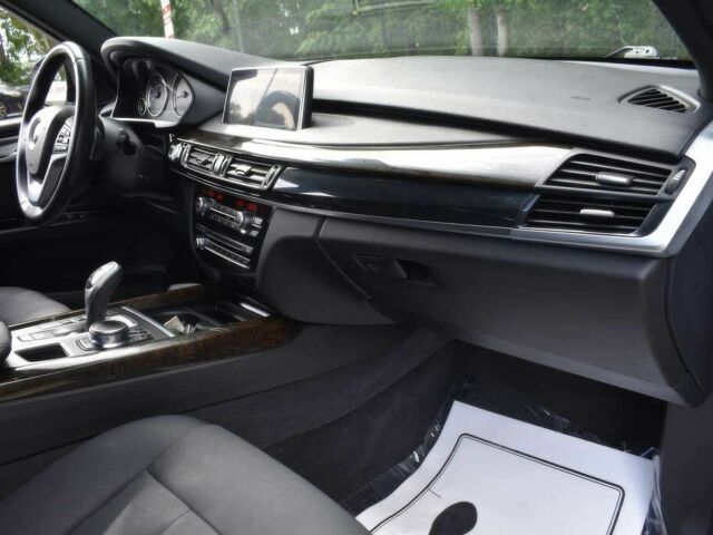 Білий БМВ Х5, об'ємом двигуна 3 л та пробігом 39 тис. км за 20000 $, фото 9 на Automoto.ua