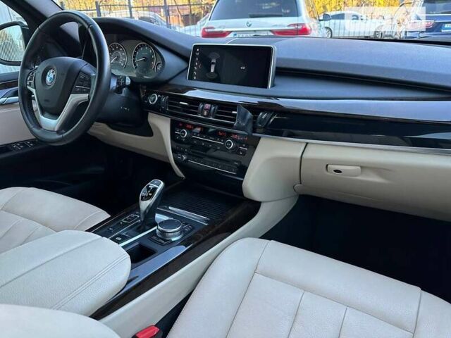 Білий БМВ Х5, об'ємом двигуна 2.98 л та пробігом 74 тис. км за 30900 $, фото 39 на Automoto.ua