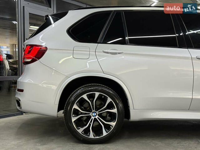 Белый БМВ Х5, объемом двигателя 2.99 л и пробегом 30 тыс. км за 37500 $, фото 16 на Automoto.ua