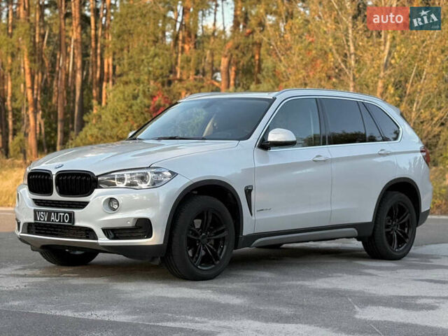 Белый БМВ Х5, объемом двигателя 3 л и пробегом 93 тыс. км за 41888 $, фото 67 на Automoto.ua