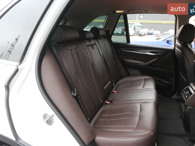 Белый БМВ Х5, объемом двигателя 2 л и пробегом 180 тыс. км за 31500 $, фото 11 на Automoto.ua