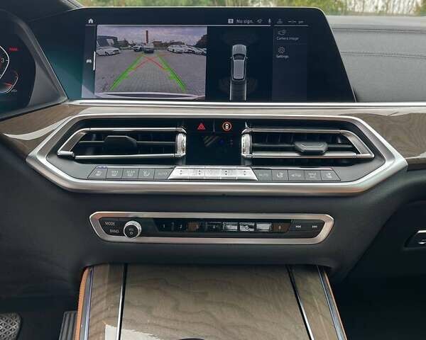 Белый БМВ Х5, объемом двигателя 3 л и пробегом 211 тыс. км за 37900 $, фото 25 на Automoto.ua