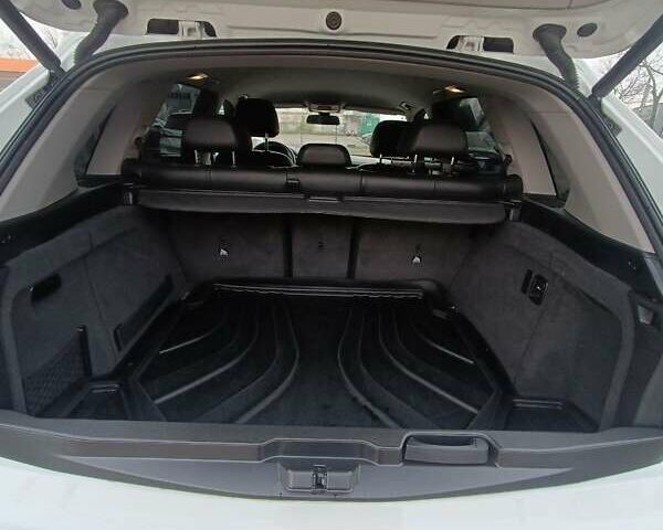 Белый БМВ Х5, объемом двигателя 2 л и пробегом 112 тыс. км за 25500 $, фото 1 на Automoto.ua