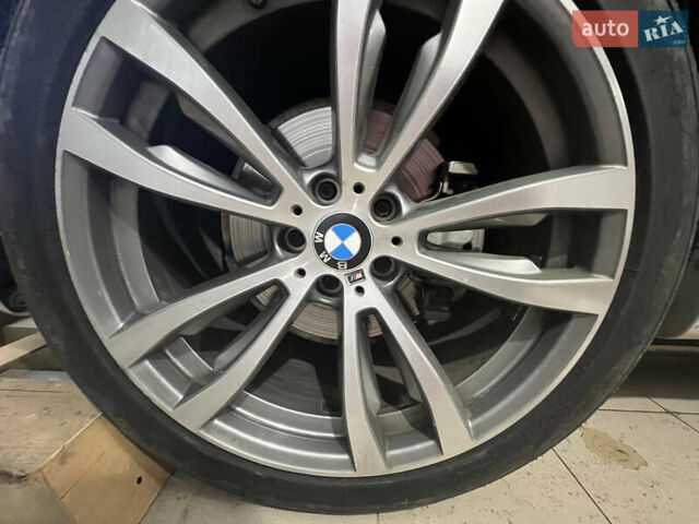 Белый БМВ Х5, объемом двигателя 3 л и пробегом 130 тыс. км за 40000 $, фото 25 на Automoto.ua