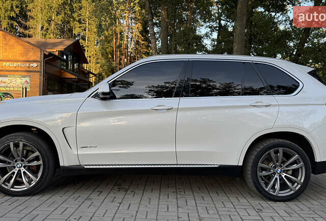 Белый БМВ Х5, объемом двигателя 2.99 л и пробегом 218 тыс. км за 32900 $, фото 3 на Automoto.ua
