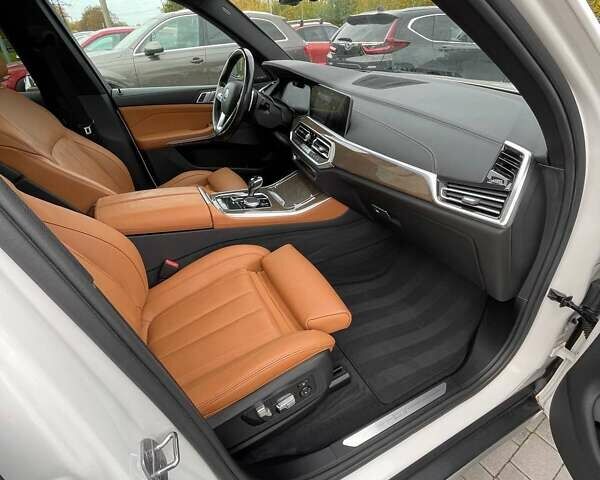 Белый БМВ Х5, объемом двигателя 3 л и пробегом 211 тыс. км за 37900 $, фото 37 на Automoto.ua