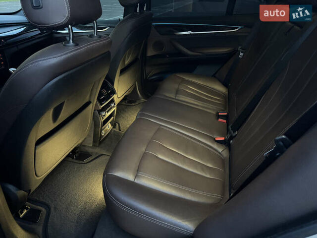 Белый БМВ Х5, объемом двигателя 2.99 л и пробегом 218 тыс. км за 32900 $, фото 22 на Automoto.ua