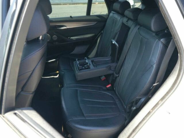 Белый БМВ Х5, объемом двигателя 4.4 л и пробегом 33 тыс. км за 10800 $, фото 11 на Automoto.ua