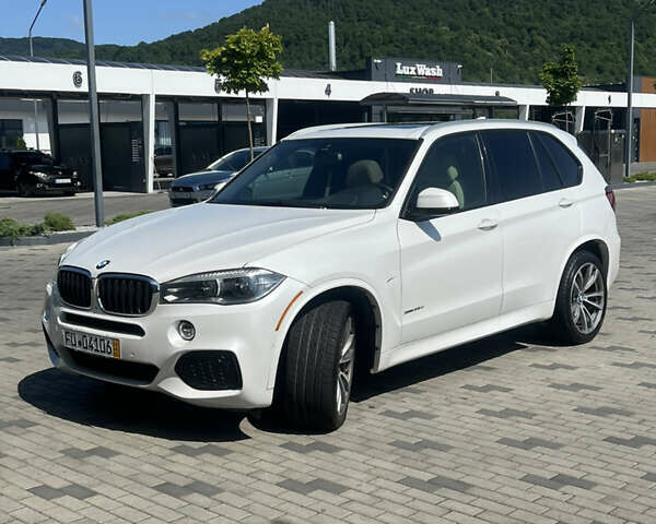 Белый БМВ Х5, объемом двигателя 3 л и пробегом 130 тыс. км за 40000 $, фото 40 на Automoto.ua