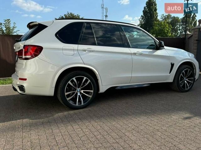Белый БМВ Х5, объемом двигателя 2.99 л и пробегом 207 тыс. км за 40500 $, фото 2 на Automoto.ua